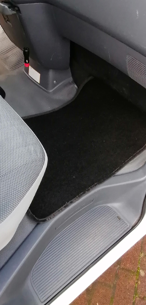 Autobekleding laten reinigen - Auto interieur stoomreinigen - After